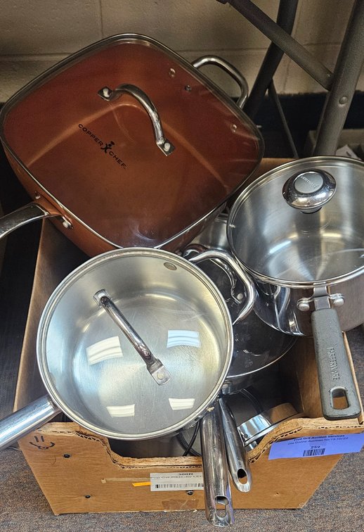 Cookware, Saucepans, Frying Pans, and Lids