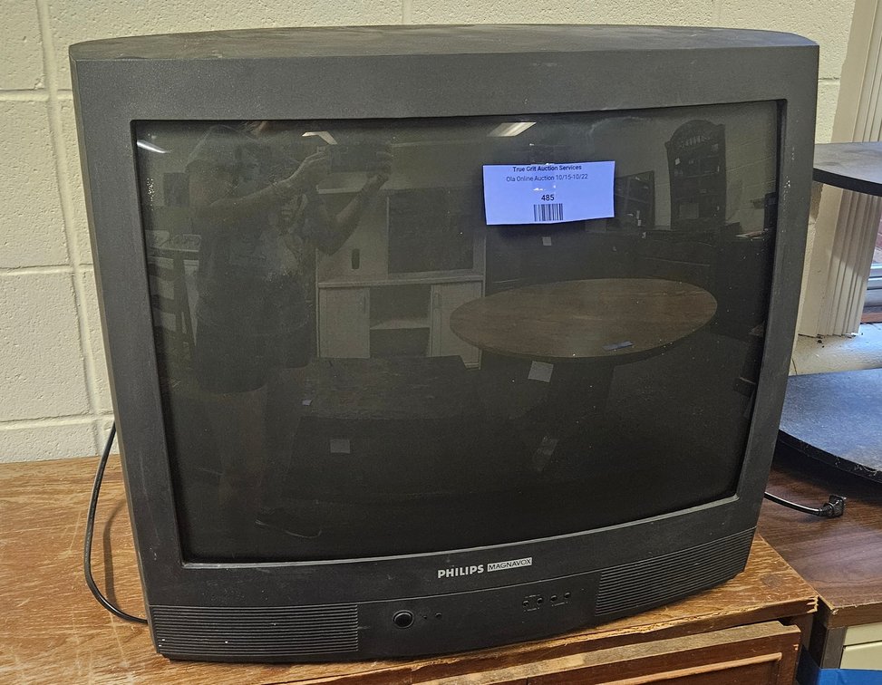 Philips Magnavox Curved Screen CRT Television