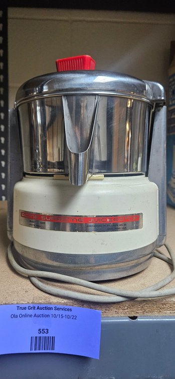Acme Supreme Juicerator Model 6001 Electric Juicer