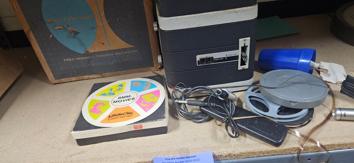 Bell & Howell Lumina 1.2 Auto Load 8mm Movie Projector