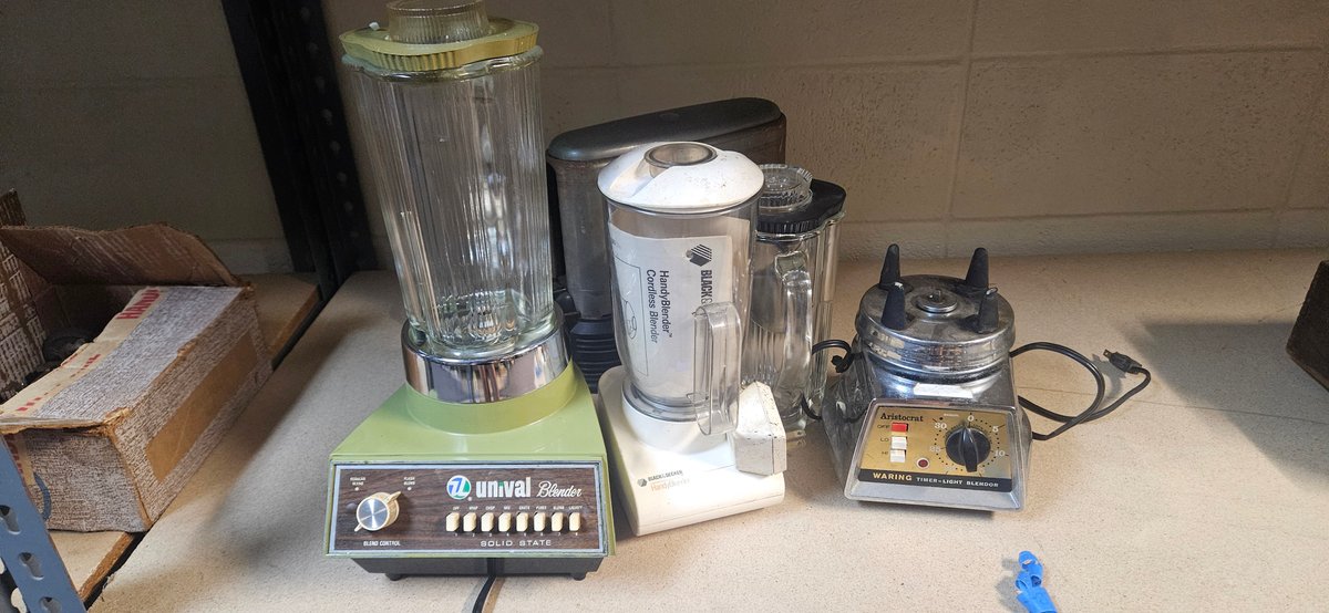 Electric Blenders, Blender Bases, and Toaster- Non Working