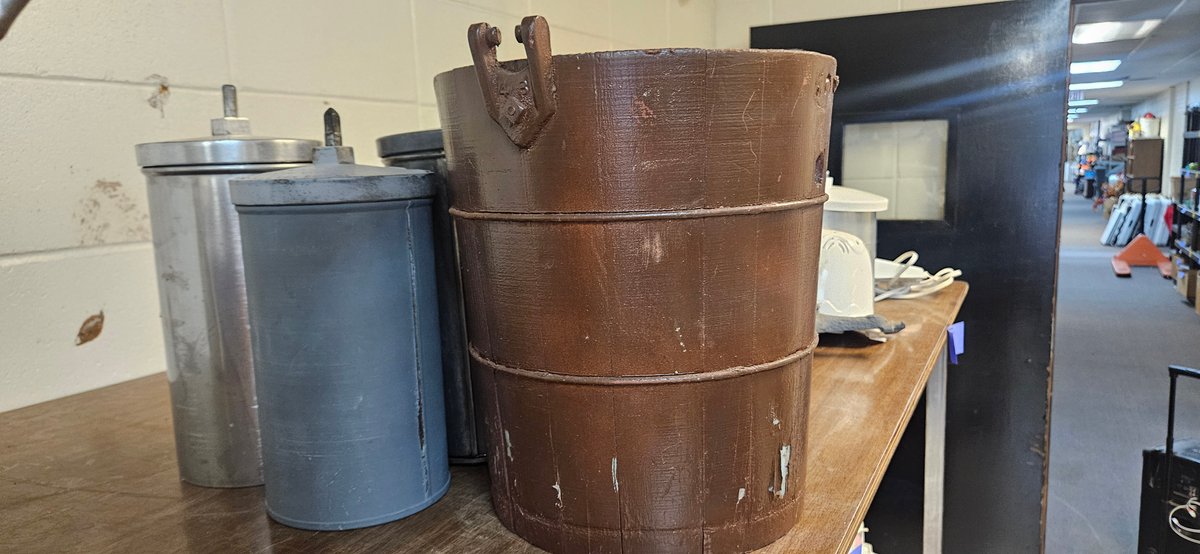Wooden Ice Cream Freezer Bucket with Metal Canisters