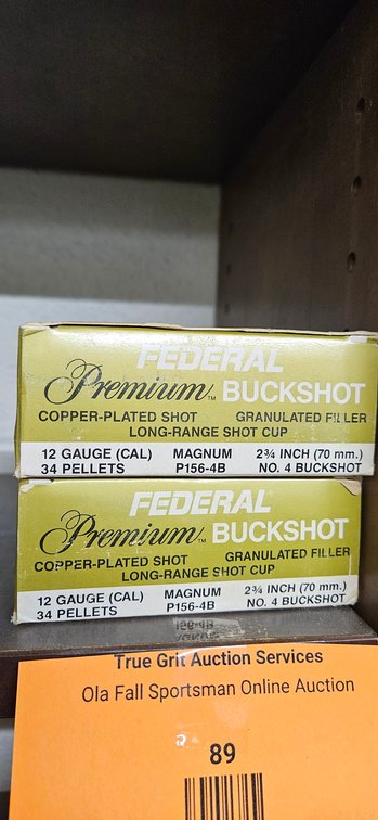 Federal Premium 12 Gauge No. 4 Buckshot Ammunition