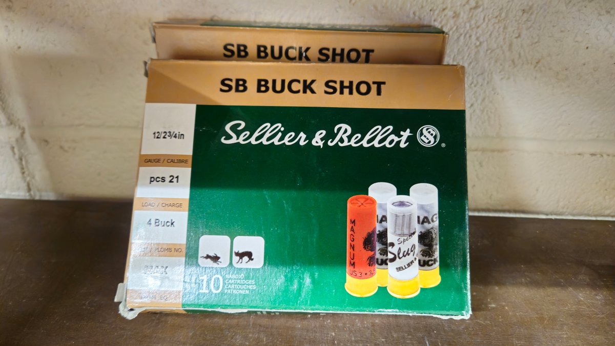 Sellier & Bellot SB Buck Shot 12-Gauge Shotgun Ammunition