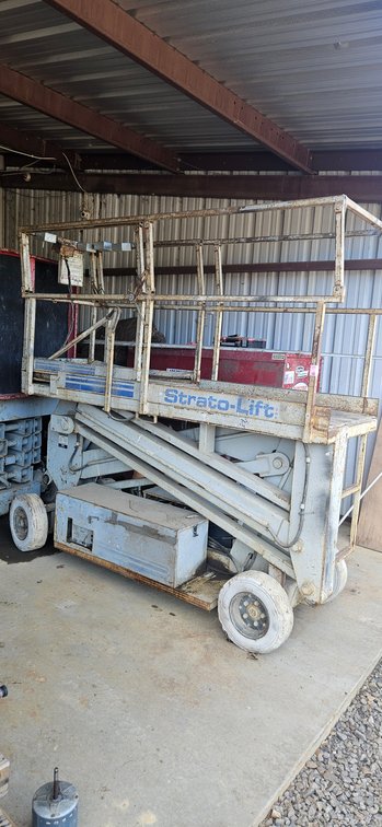 Strato-Lift Electric Scissor Lift