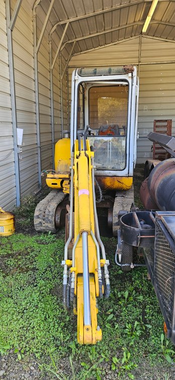 Madami Compact Track Excavator with Enclosed Cab- Non Working