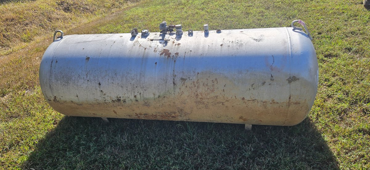 250 Gallon Horizontal Steel Propane Tank