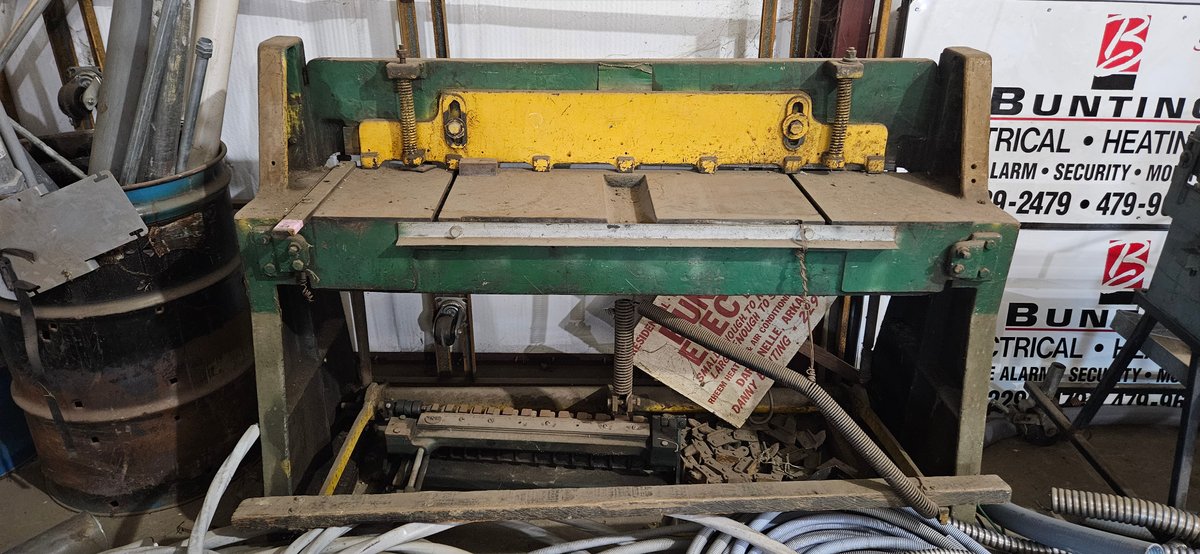 Manual Sheet Metal Squaring Shear and Finger Brake