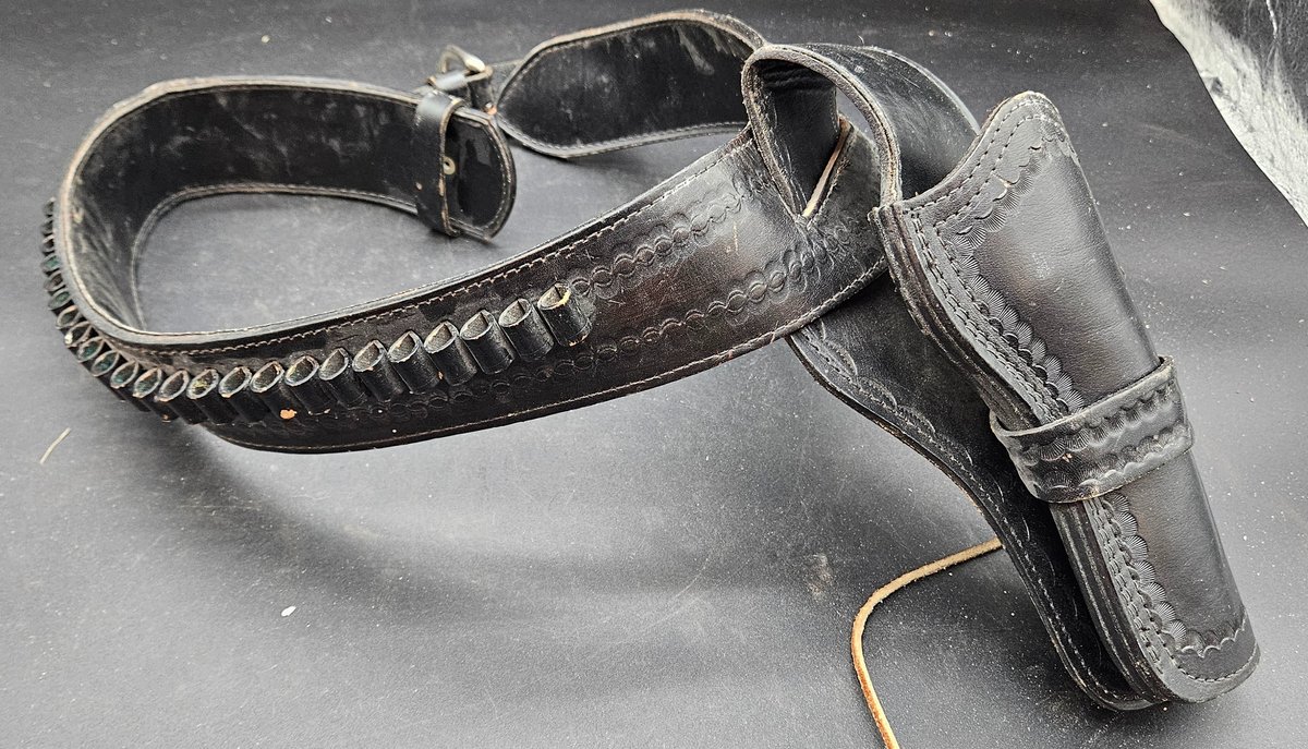 El Paso Saddlery Co. Tooled Leather Gun Belt and Holster