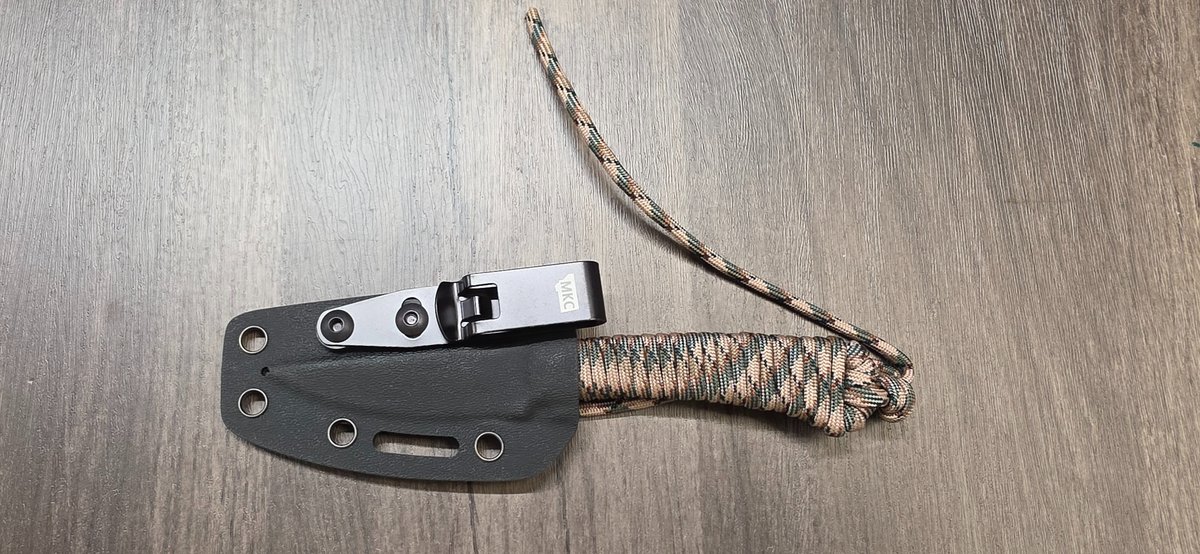 MKC Fixed Blade Knife with Paracord Handle and Sheath