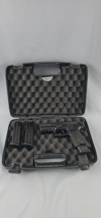 SIG SAUER P320 9mm Semi-Automatic Pistol with Case