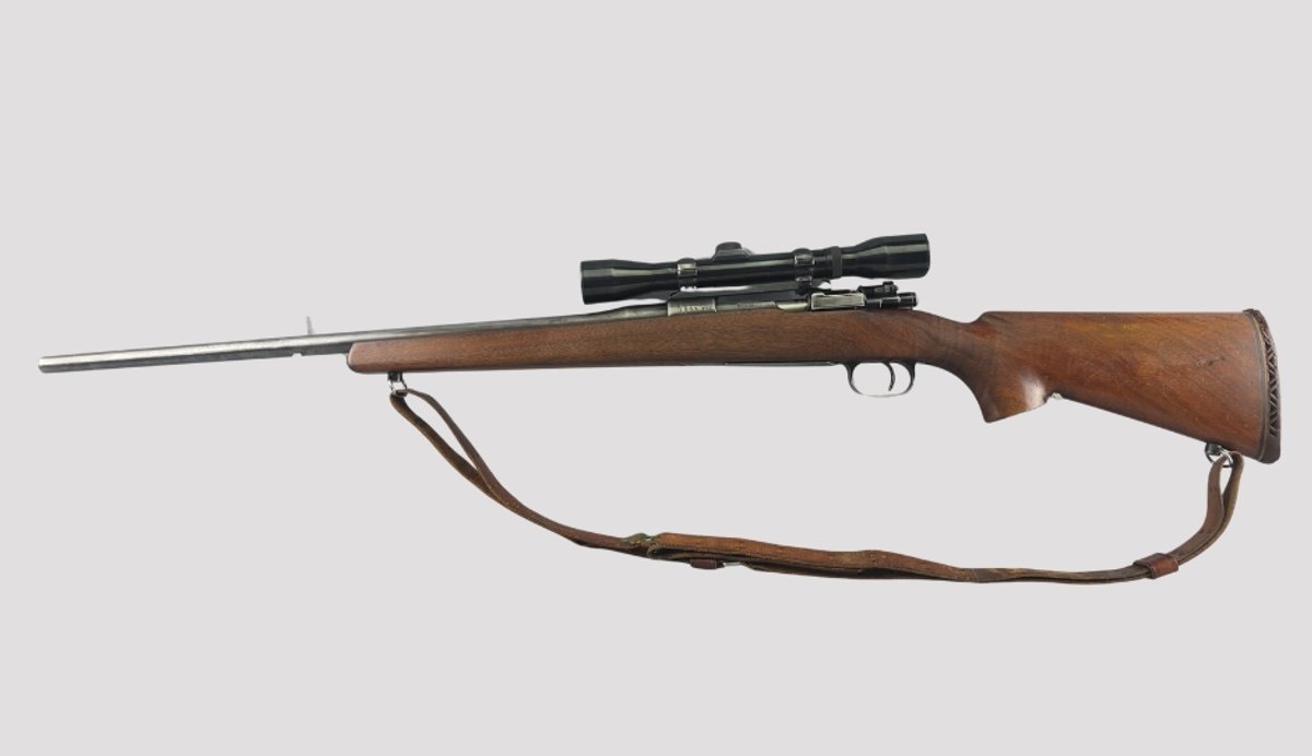 Mod. 98 Bolt-Action Rifle with Wood Stock and Scope