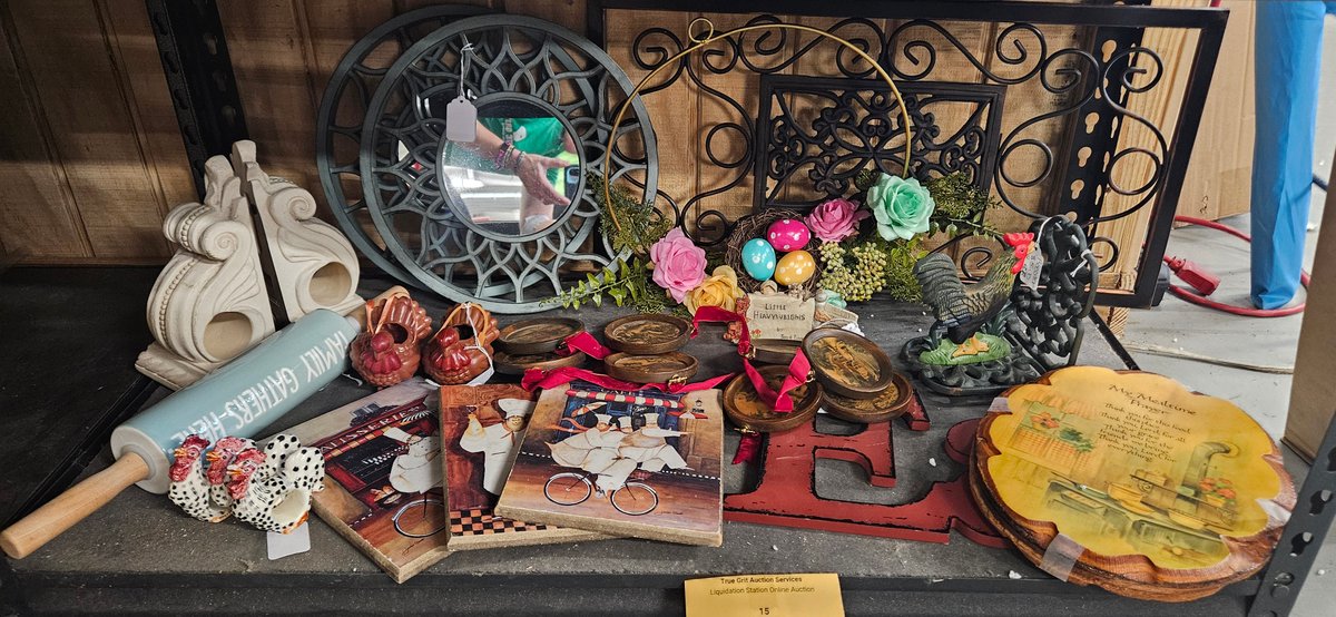 Wall Plaques, Decorative Mirror, Rooster Figurines, and More