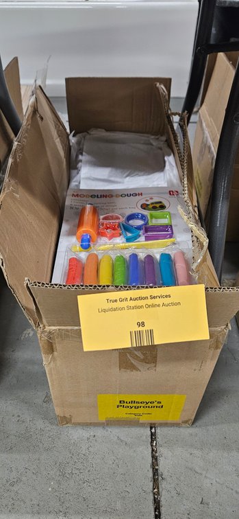 Box of 16-Count Modeling Dough Activity Sets