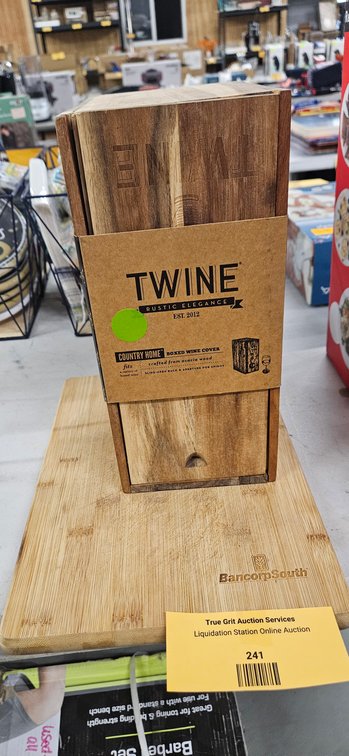 Acacia Wood Boxed Wine Cover and Bamboo Cutting Board