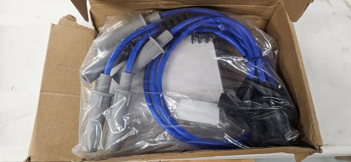 MIOAUTO 671-6262 Spark Plug and Ignition Cable Set