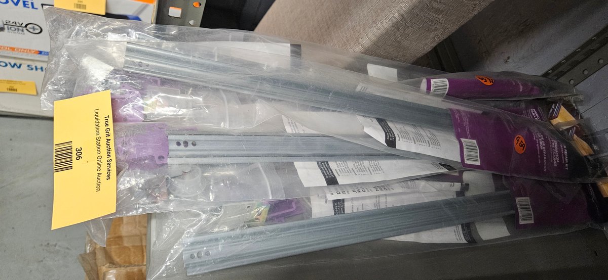 R7125 22-1/2 in. Drawer Track Repair Kits