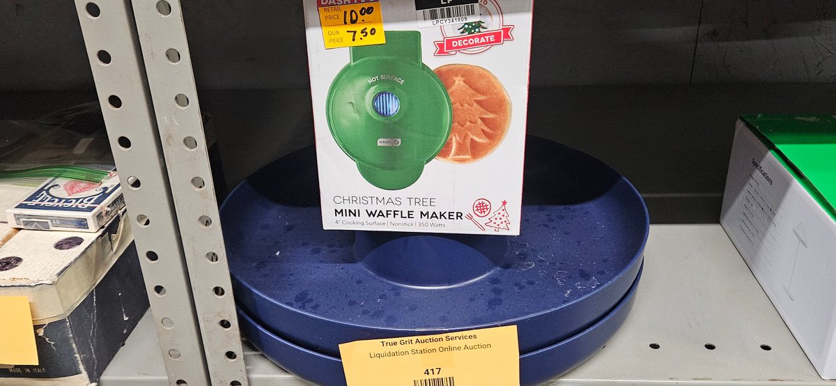 Christmas Tree Mini Waffle Maker and Round Serving Trays