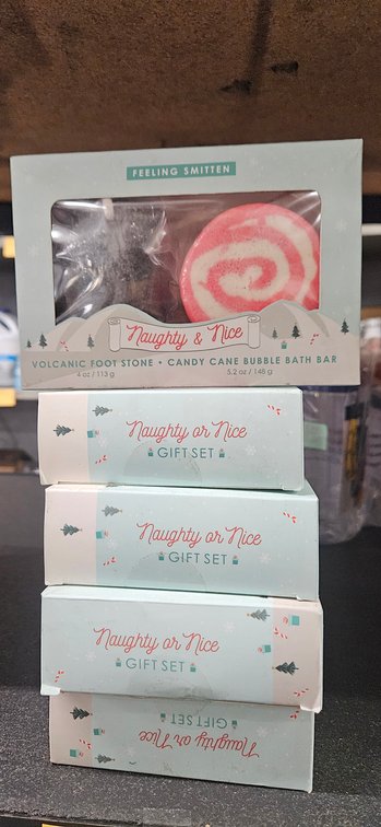 Feeling Smitten Naughty & Nice Bath Gift Sets