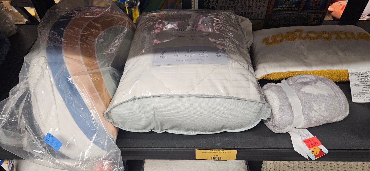Queen Mattress Pad, Accent Pillows, and Throw Blanket