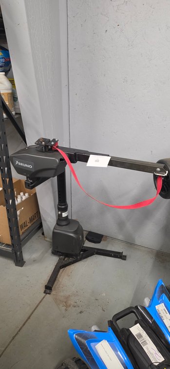 Bruno VSL-6000 Motorized Mobility Equipment Lift