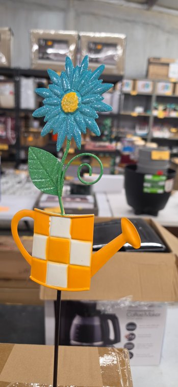 LCI 213-5451 Metal Retro Daisy Planter Pick