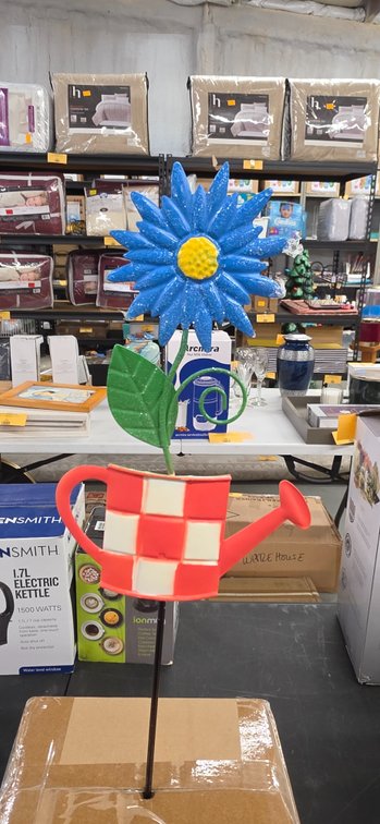 LCI 213-5451 Metal Retro Daisy Planter Pick