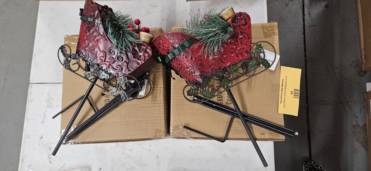 4 Red Embossed Metal Sleigh Yard Stakes