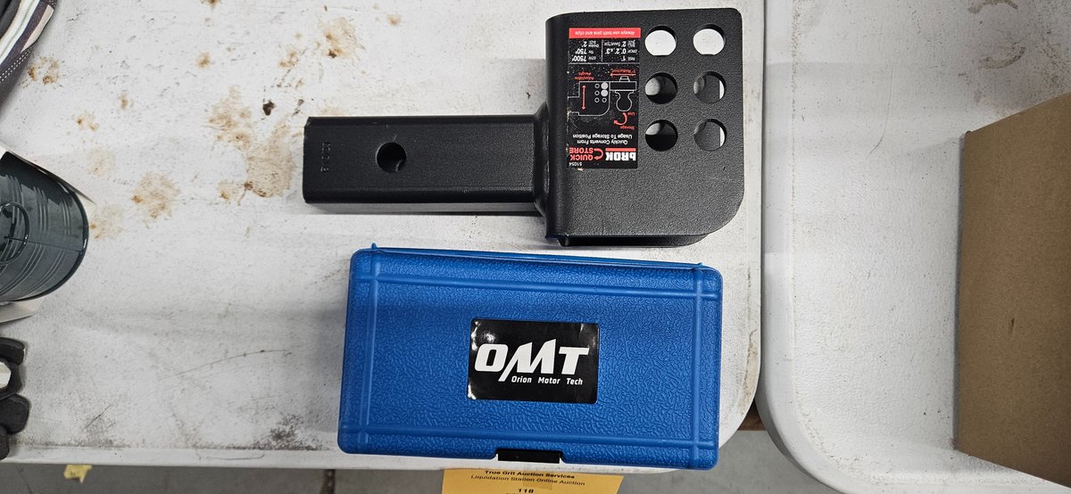 Adjustable Trailer Hitch Mount and Chain Breaker Tool Set