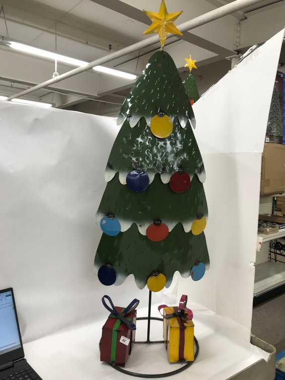 Nice Christmas Metal Yard Décor Approx 50 X20"