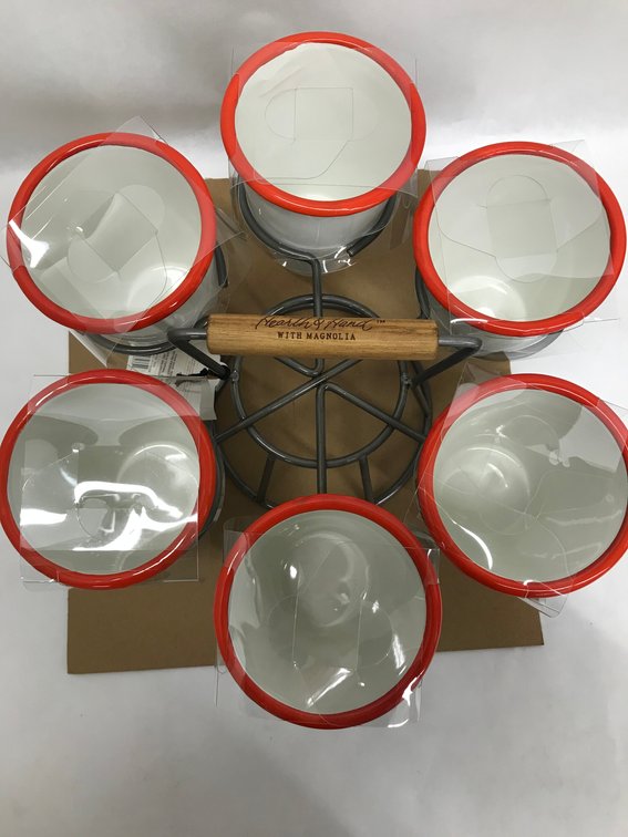 New Drink Caddy W/ Six 18 OZ. Cups