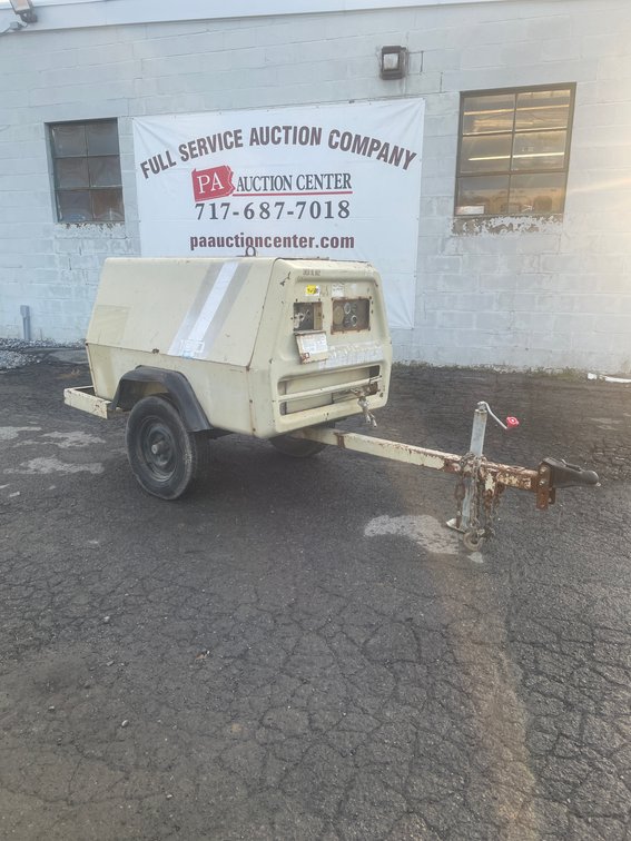Ingersoll-Rand Towable Air Compressor