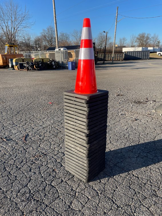 Skid Lot Of (25) New 28" PVC Traffic Cones
