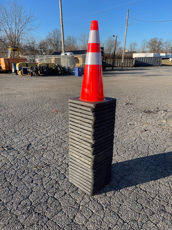 Skid Lot Of (25) New 28" PVC Traffic Cones
