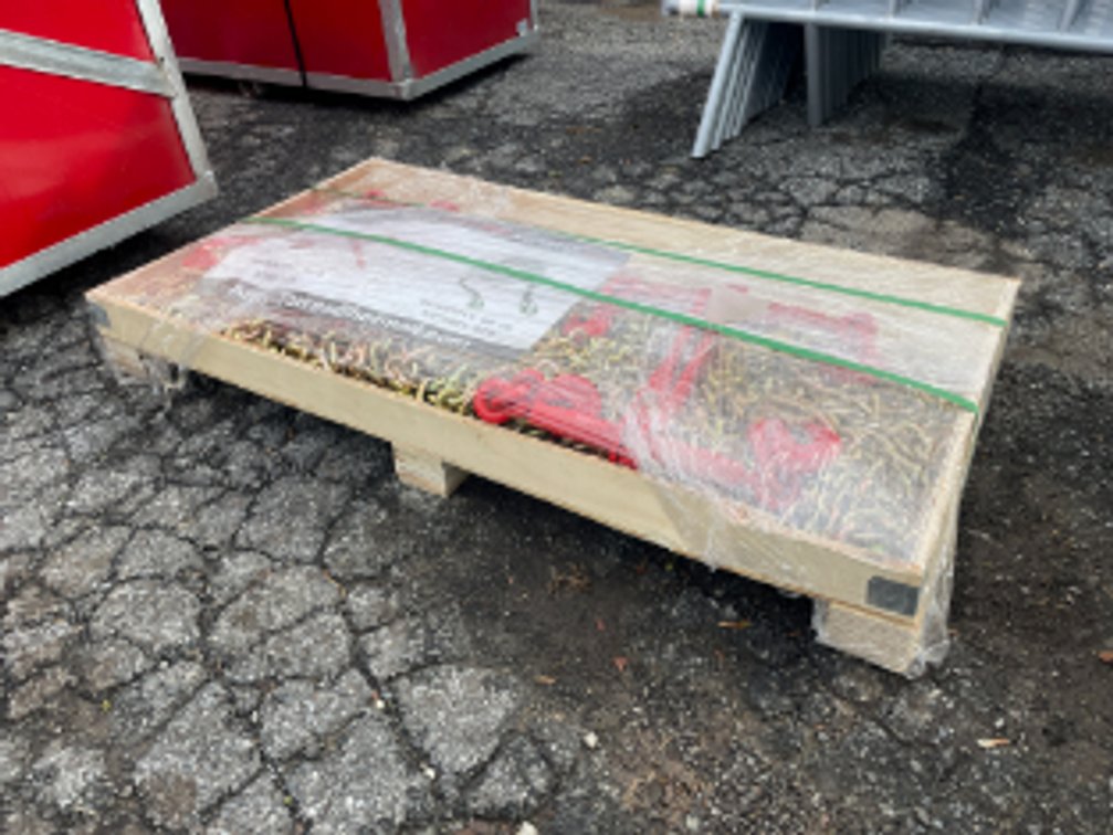 Skid Lot Of Binder & 3/8" Chain Lot
