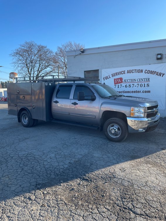 2007 Chevy 3500 HD 4X4 Diesel Truck