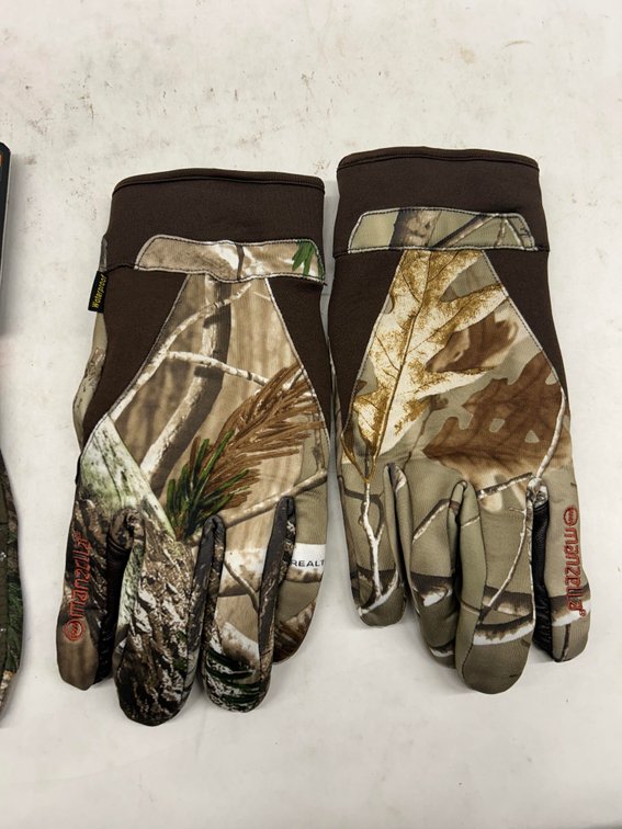 (2x Bid) Assorted Gloves-Size Large