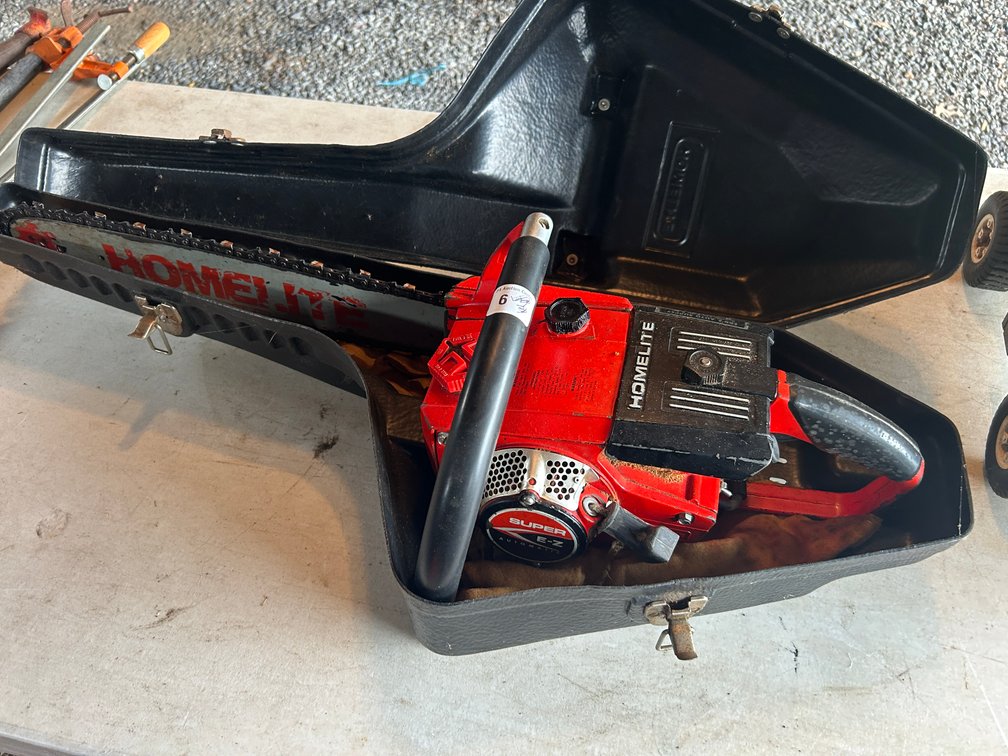 Homelite Super E-Z Automatic Chainsaw
