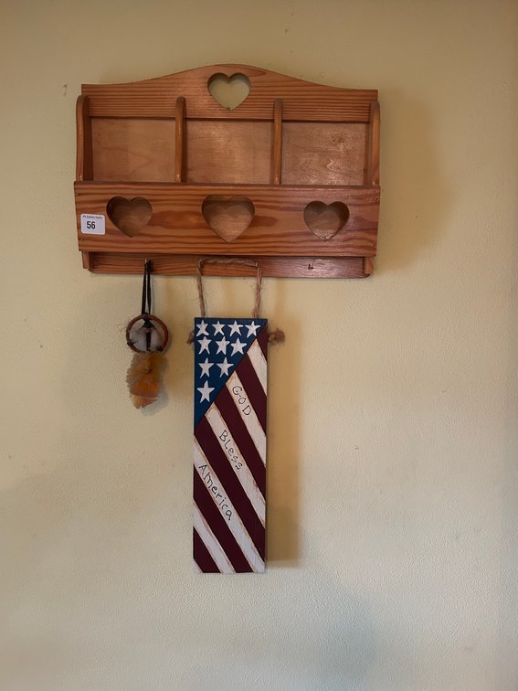 Organizing Wall Hanging With USA Plaque