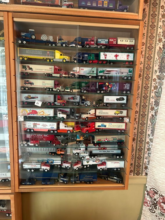 Large Collection of Winross Trucks