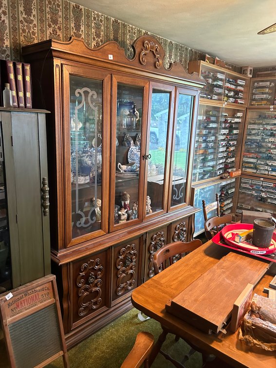 China Cabinet, Contents NOT Included