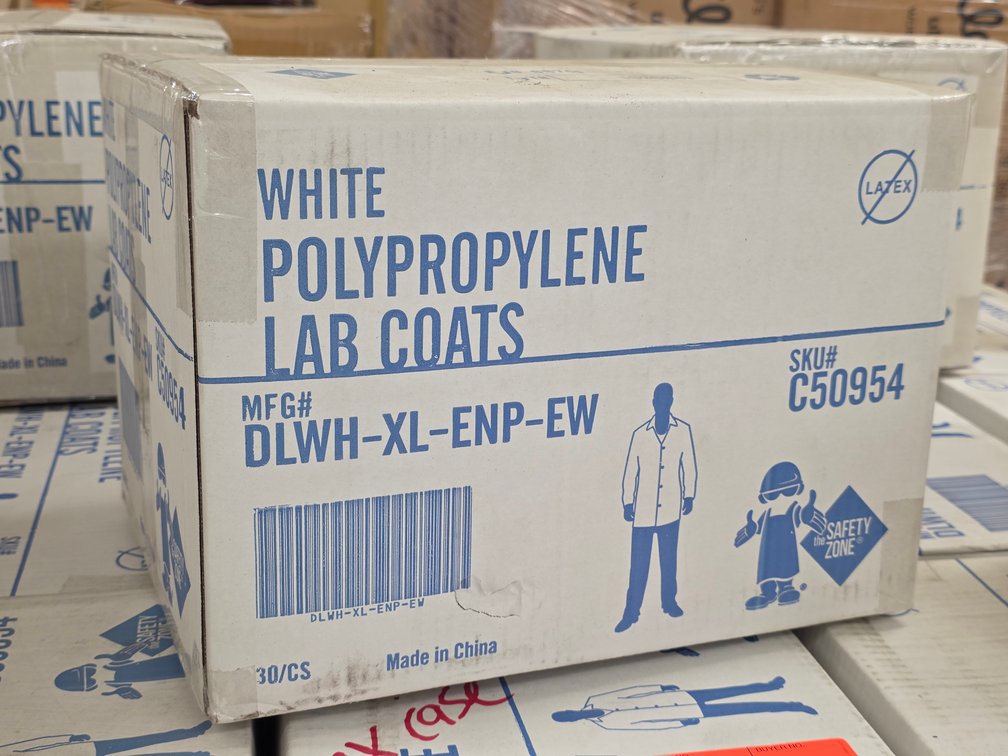 (30x) Case of Polypropylene Lab Coats