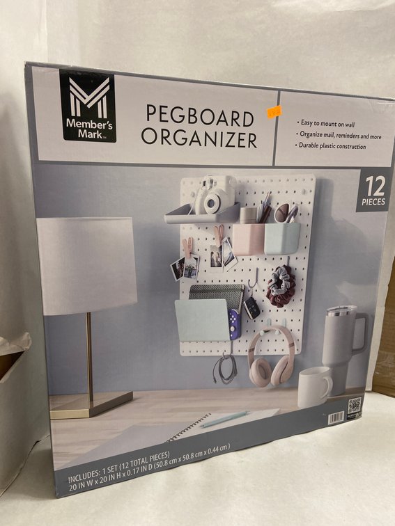 Members Mark 12pc Pegboard Organizer