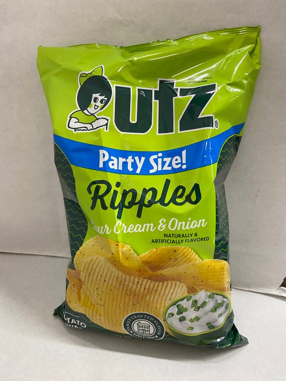 (9x Bid)Utz 12.5oz Sour Cream & Onion Chips