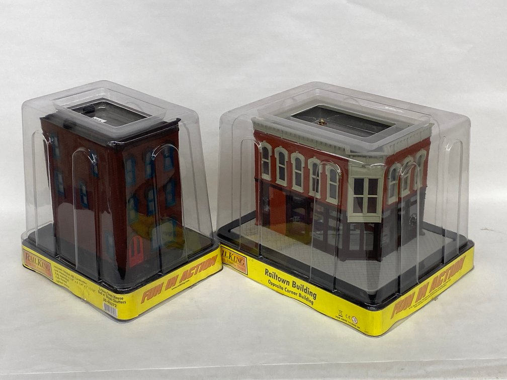 (2) MTH RK Buildings In Clear OB's, 30-90372