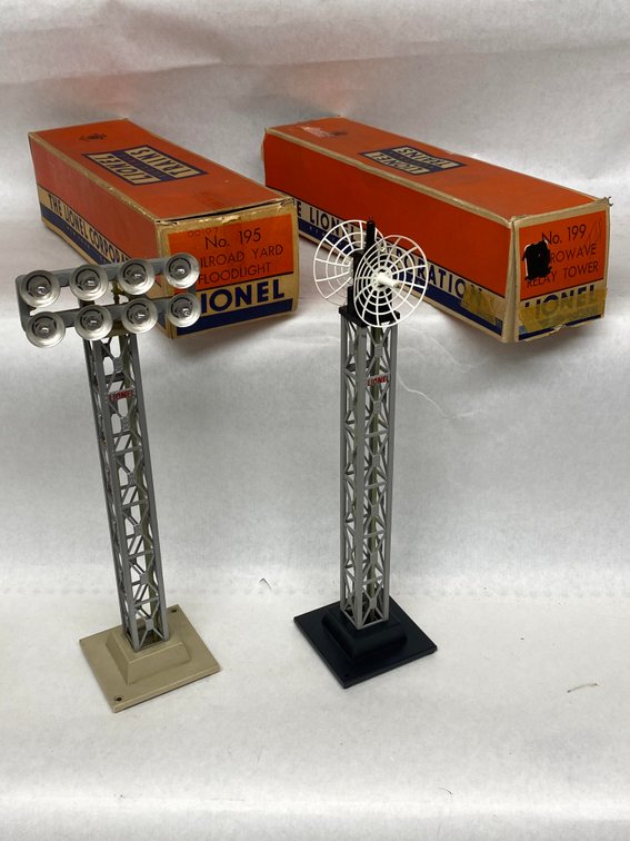 (2) O Lionel Postwar Accessories, Rough OB's