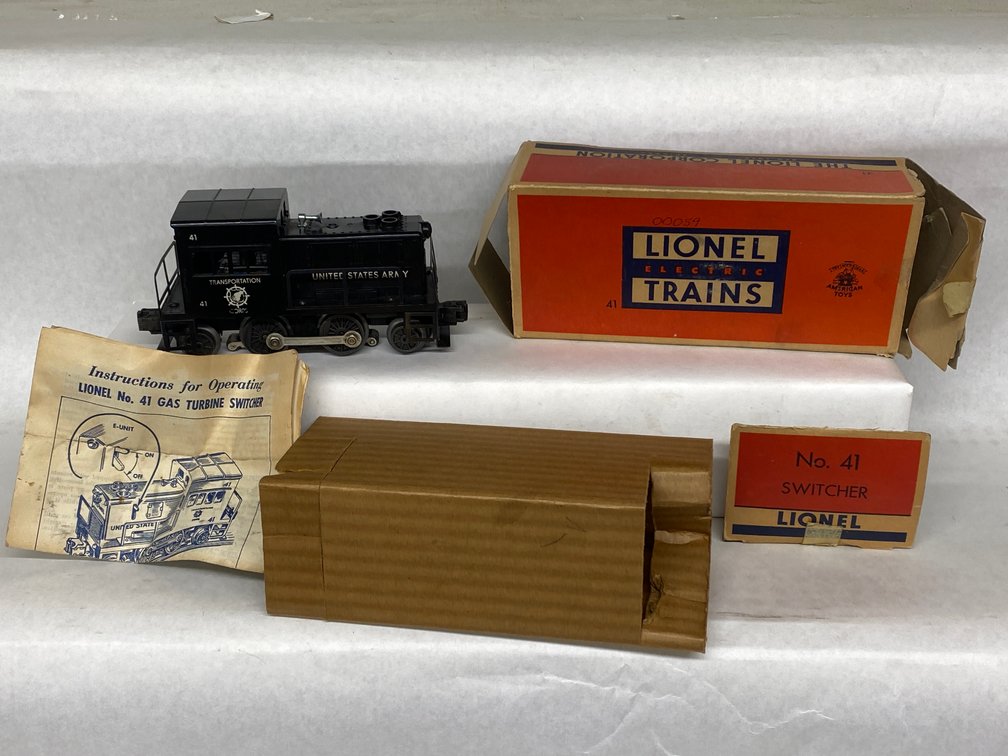 O Lionel Postwar 41 Army Switcher, Rough OB
