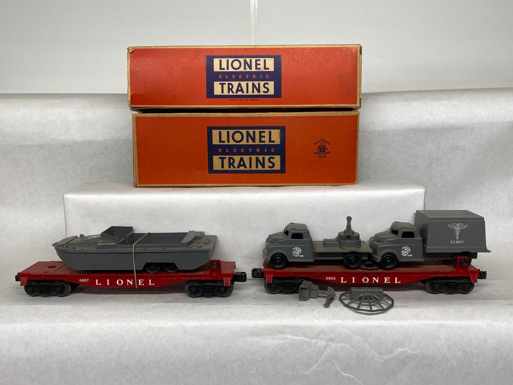 (2) O Lionel Postwar USMC Flatcars, Rough OB's