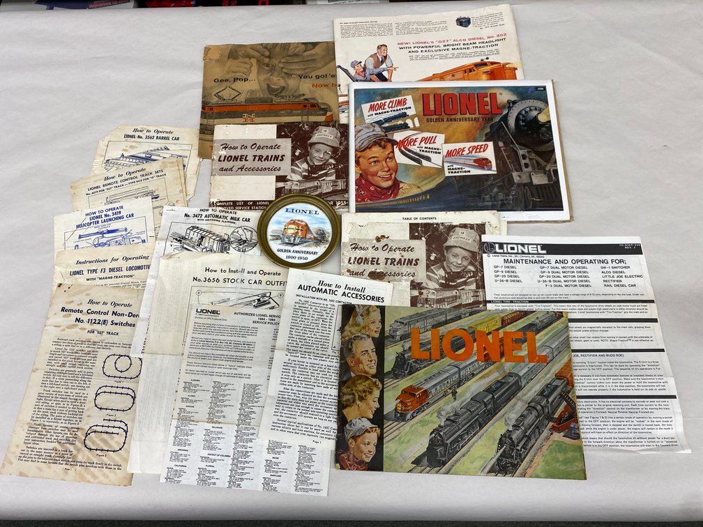 O Lionel Postwar Paper Lot W / A 1950 Ann