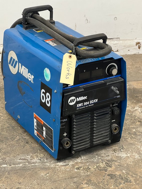 Miller XMT 304 CC/CV Welder